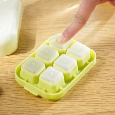 氷の型 家庭用 食品グレードの柔らかいシリコン製アイスキューブトレイ ミニプレス型小型アイスキューブ製造器 収納ボックス · 青色